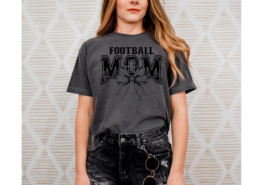 🏈 Football Mom Tee – For the Ultimate Game Day Cheerleader!