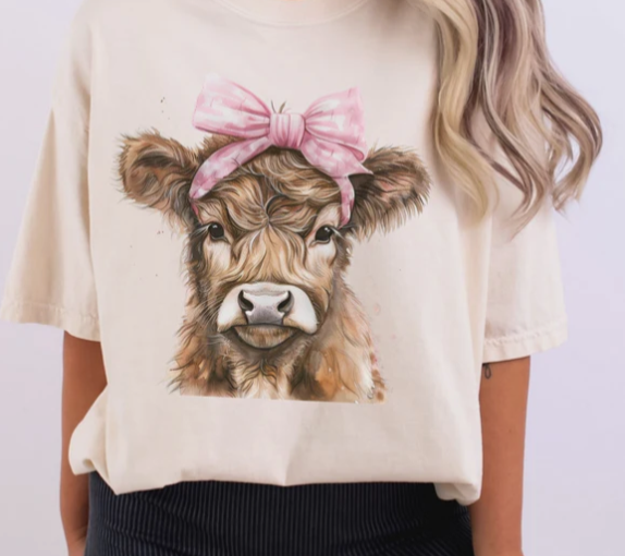 Cow Bow Graphic Tee – Western Vibes with a Chic Twist 🤠🎀