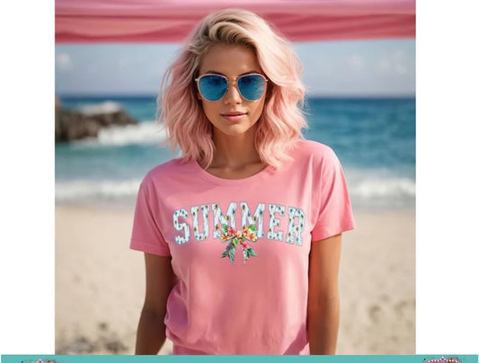 🌸 Summer Tee with Palm Tree Print – Bright, Fresh, and Ready for Sunshine!
